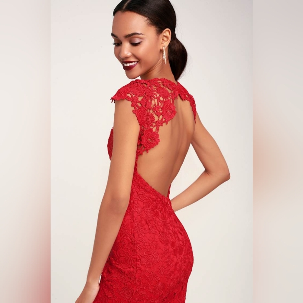 Lulus Romance language Red lace Open back Dress, XS